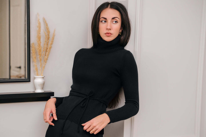 100% Cashmere High Neck Pullover - Black - Auréline Atelier